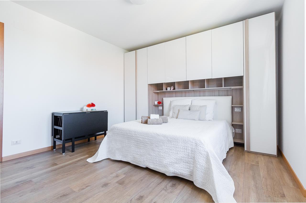 Apartament Alessia'S Flat - Sarpi 2 Mediolan Zewnętrze zdjęcie